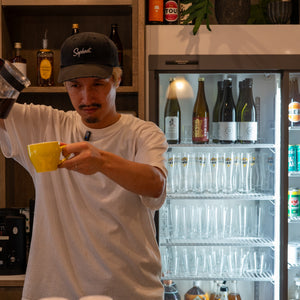 国泰寺の超人気カフェ「CHOUECCHAの金髪さん」1日店長イベント