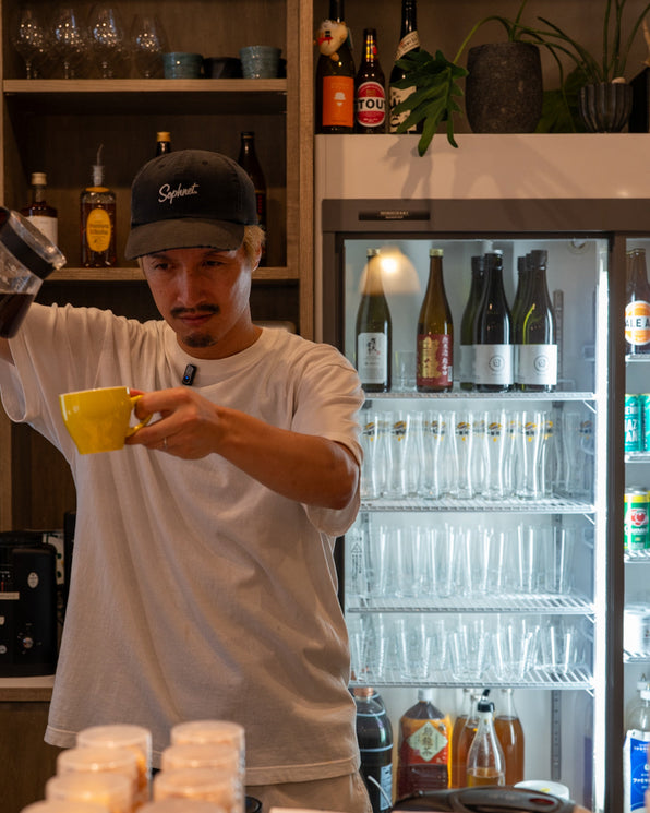 国泰寺の超人気カフェ「CHOUECCHAの金髪さん」1日店長イベント