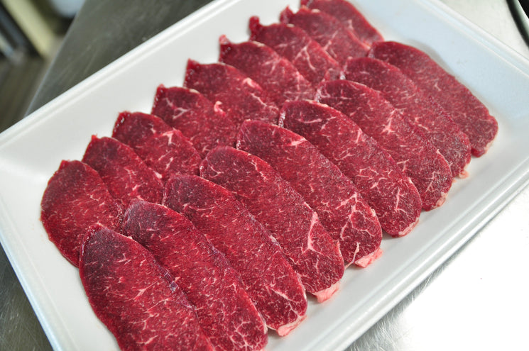 鹿肉と牛・豚・鶏を比べる｜カロリーとたんぱく質の比較表